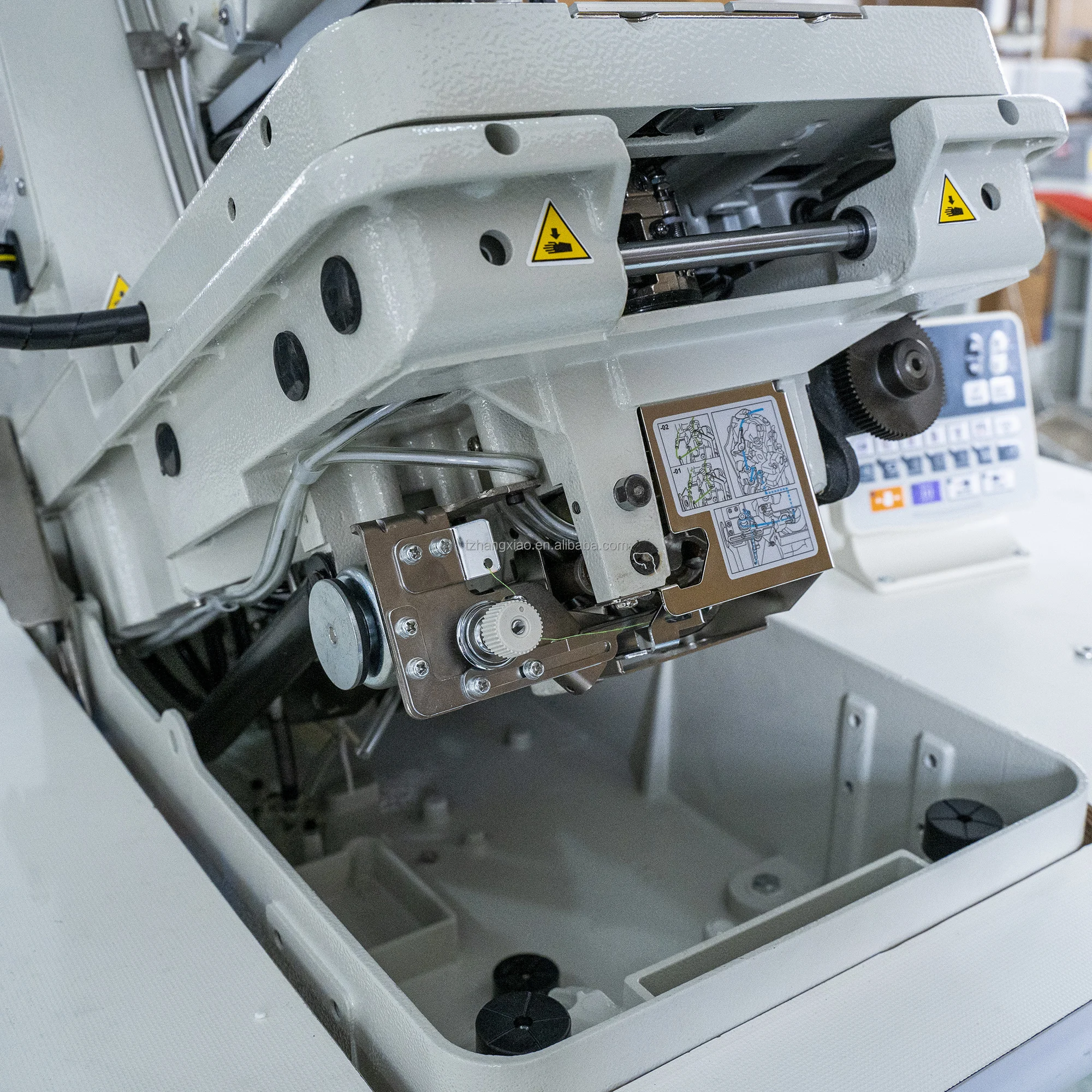 HK-9820 Buttonhole Machine for Various Holing