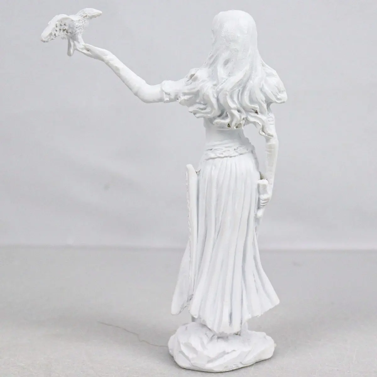 High Quality Resin Statues Morrigan The Celtic Goddess Of Battle With Crow & Sword Pure White Finish Statue For Home Decoration