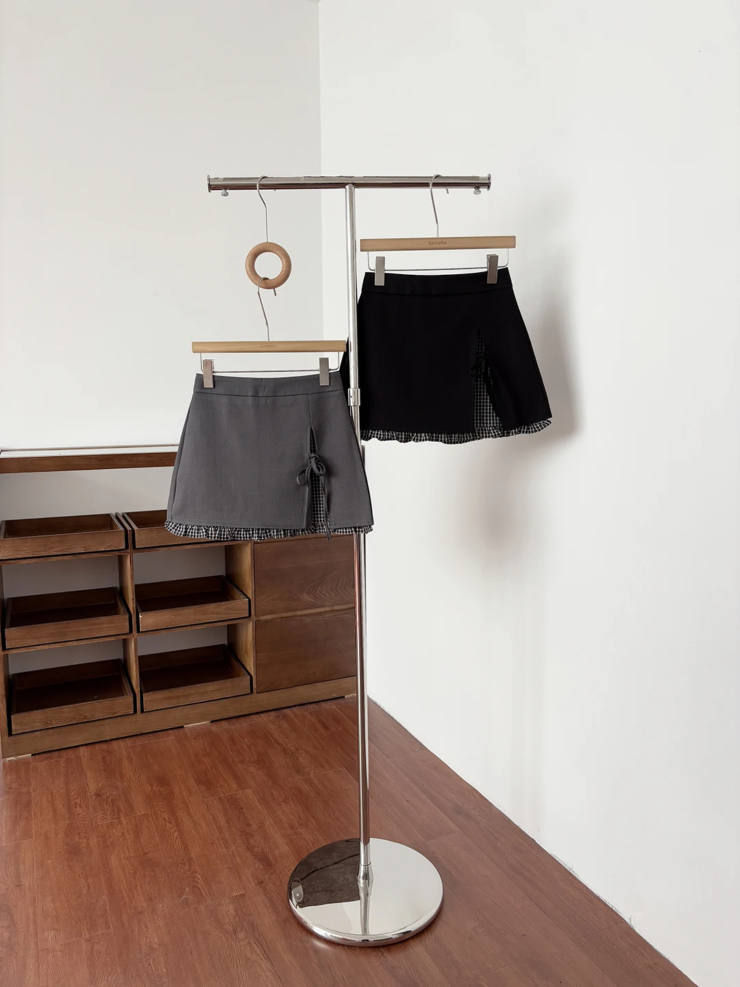 

Корейская короткая юбка А-силуэта с высокой талией, женская, весна-лето, новая коллекция, в стиле колледж, с пэчворком, стройнящая, универсальная