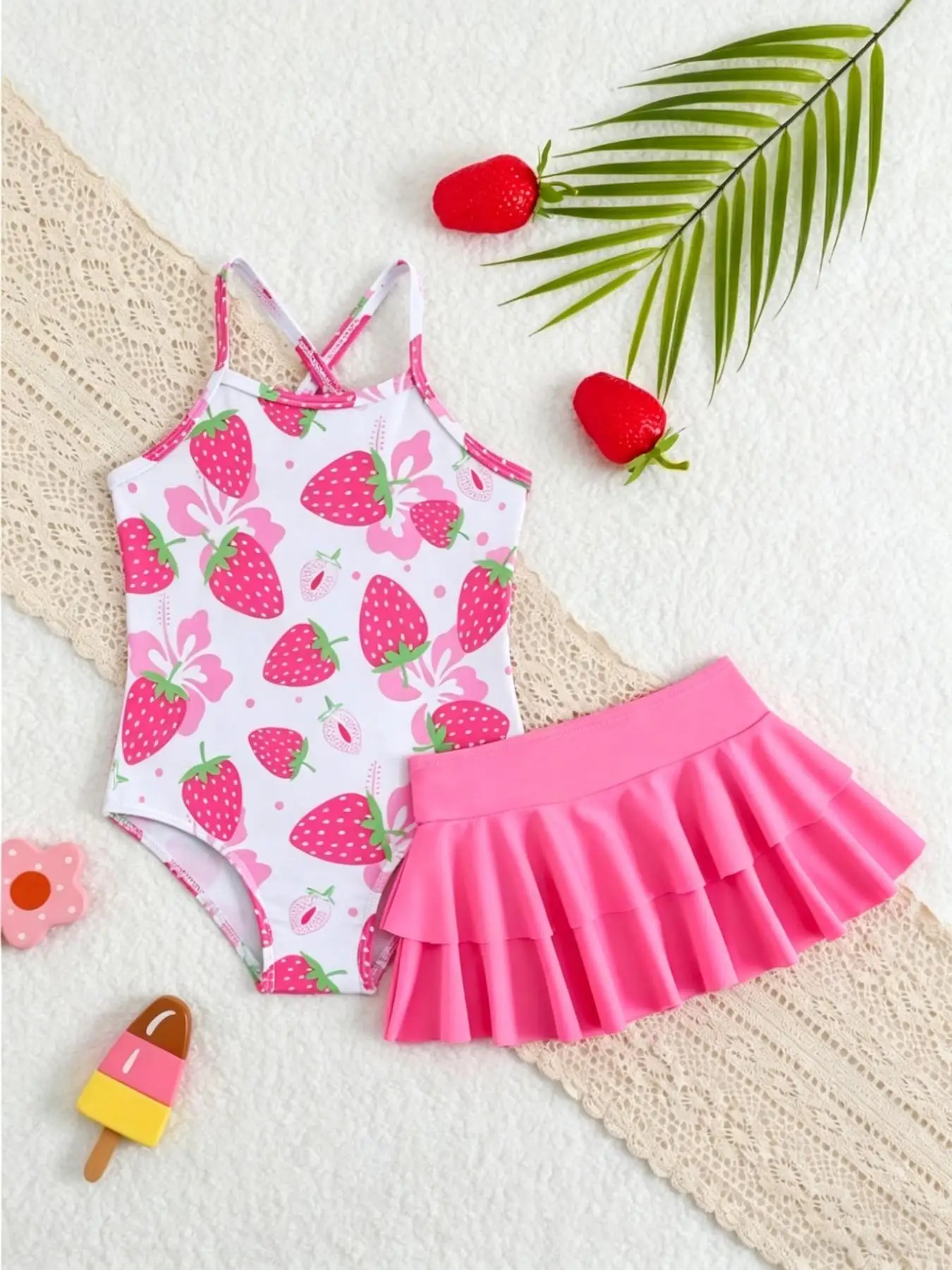 Girls' Swimwear Set: Strawberry Print One-Piece Swimsuit + Skirt Two-Piece Set, Suitable for Strawberry Print with Red and Pink Colors, Lively and Cute, Suitable for Girls Aged 4-12, Beach and Pool Outfits