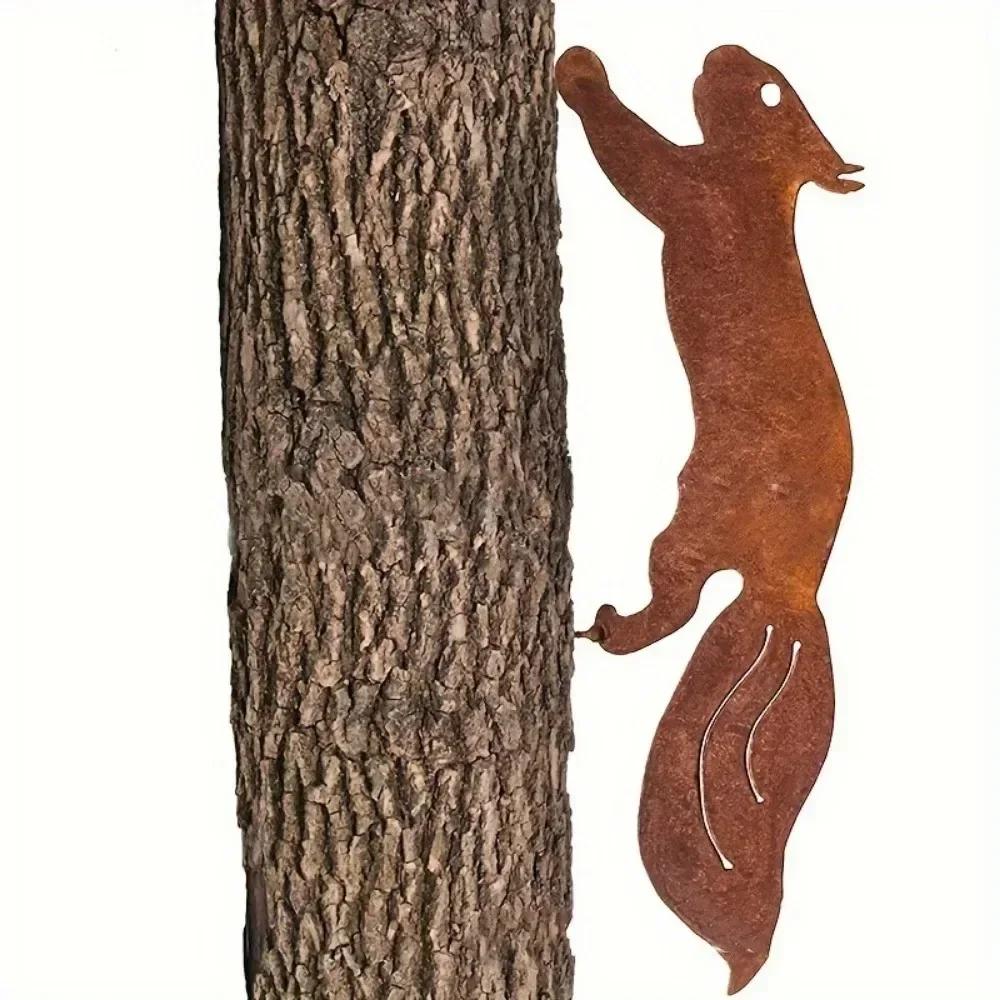 CIFBUY Unique Rusty Squirrel Silhouette Metal Garden Stakes Creative Tree Insert Outdoor Yard Decor Ornament
