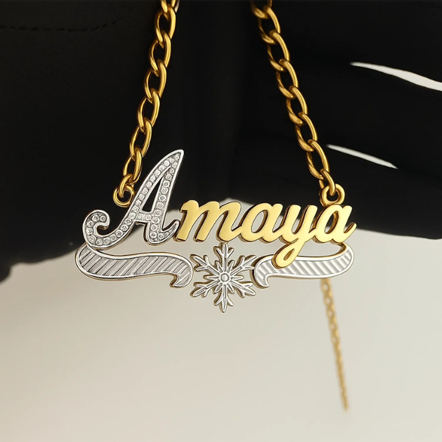 Customized Jewelry Winter Limited Edition Snowflake Necklace For Women Personalized Pendant Stainless Steel Chain Christmas Gift