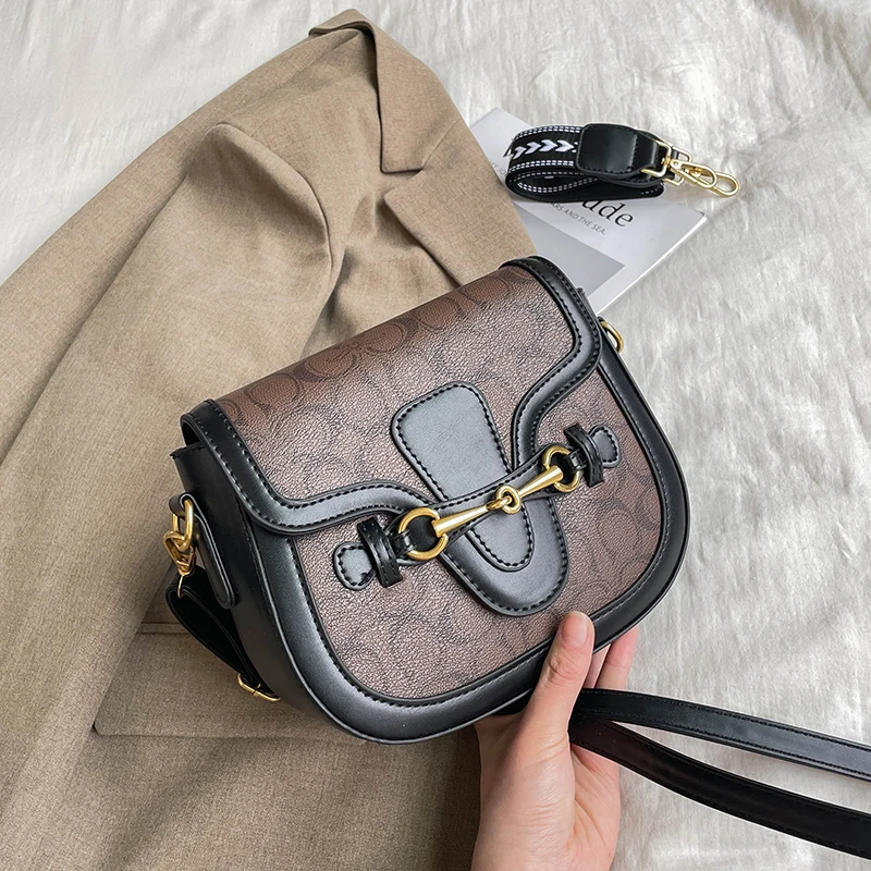 

2025 Elegant Woven Leather Tote Bag Women's Handmade Boho Shoulder Bag Beach Summer Festival Purse