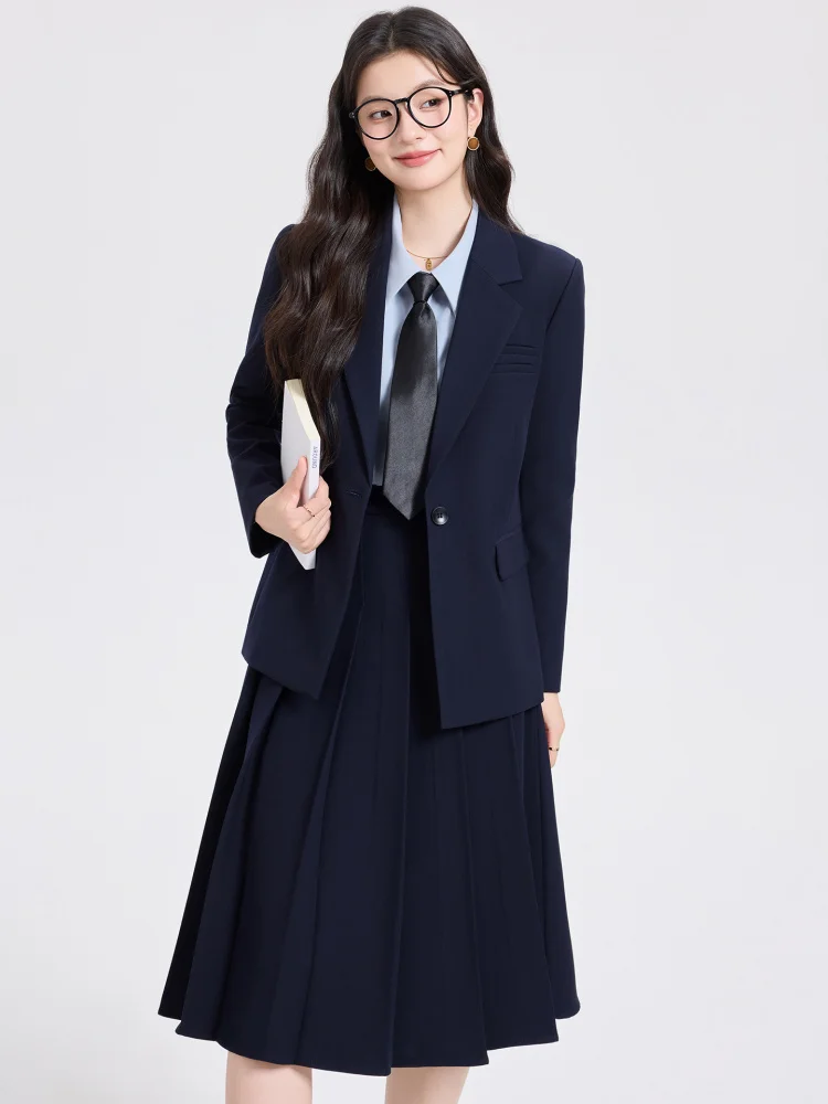Formal attire for women, college student interview outfit, light business attire, commuter suit for petite women9113