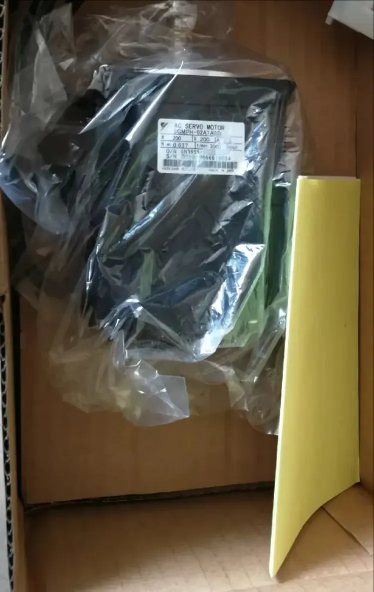 Original Genuine，SGMPH-02A1A2C Brand new Servo Motor，Fast shipping
