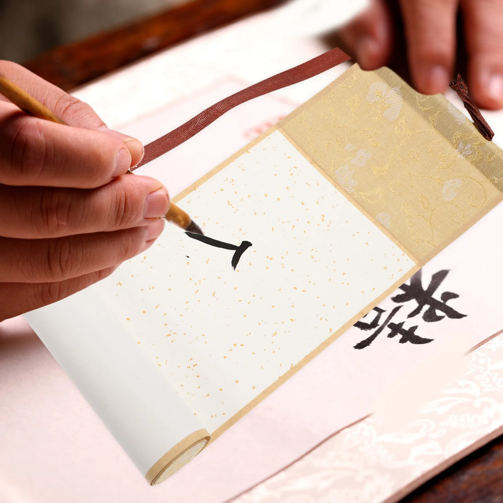 

Blank Xuan Paper Scroll for Calligraphy Painting with Wooden Rods Ideal for Wedding Vows Invitations Rice Paper