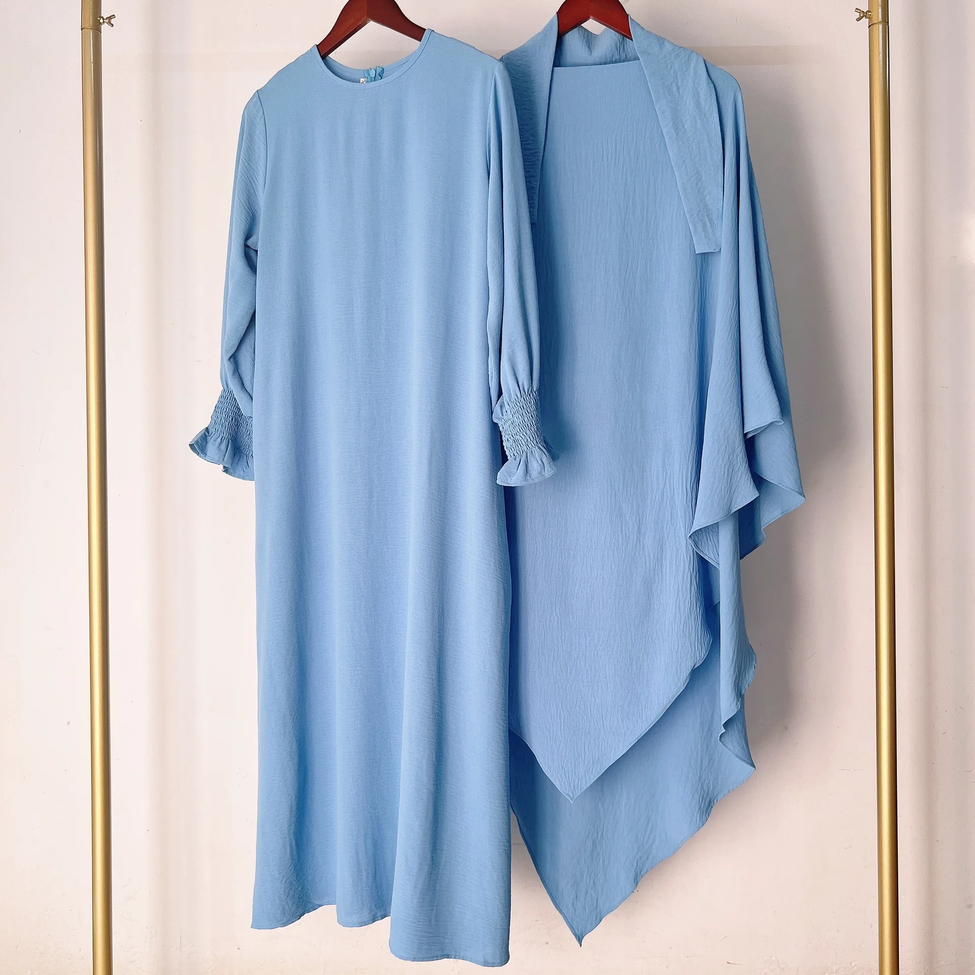 2 ชิ้นชุดมุสลิมใหม่หวานสีทึบชุดยาว + ผ้าคลุมไหล่ชั้นเดียวชุด Abaya และ Khimar ชุด Jilbab 2 ชิ้นรอมฎอนยาว Hijab