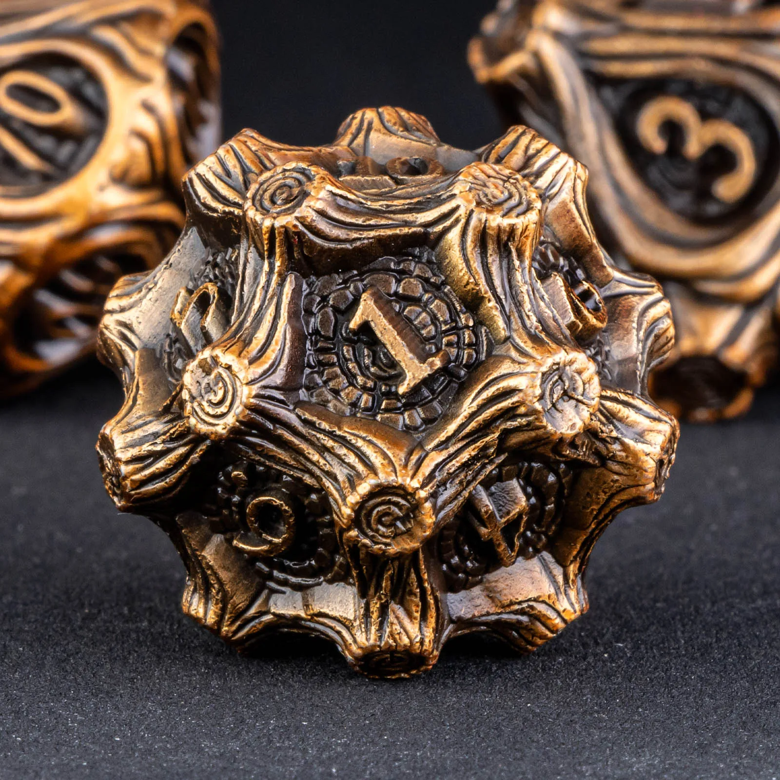 메탈 다이스 DND 세트 던전 앤 드래곤 RPG 롤플레잉 게임 폴리헤드럴 다이스 세트 D20 D12 D10 D8 D6 D4 {앤틱 골드}