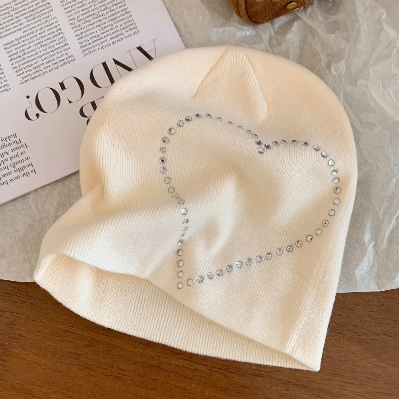 Nischen-Trend: Heißer Diamant-Liebesdesign-Pullover, Strickmütze, Herbst-Neuheit, große Größe, lockere Kältemütze, vielseitige Beanie-Kappen für Damen – Detail 4