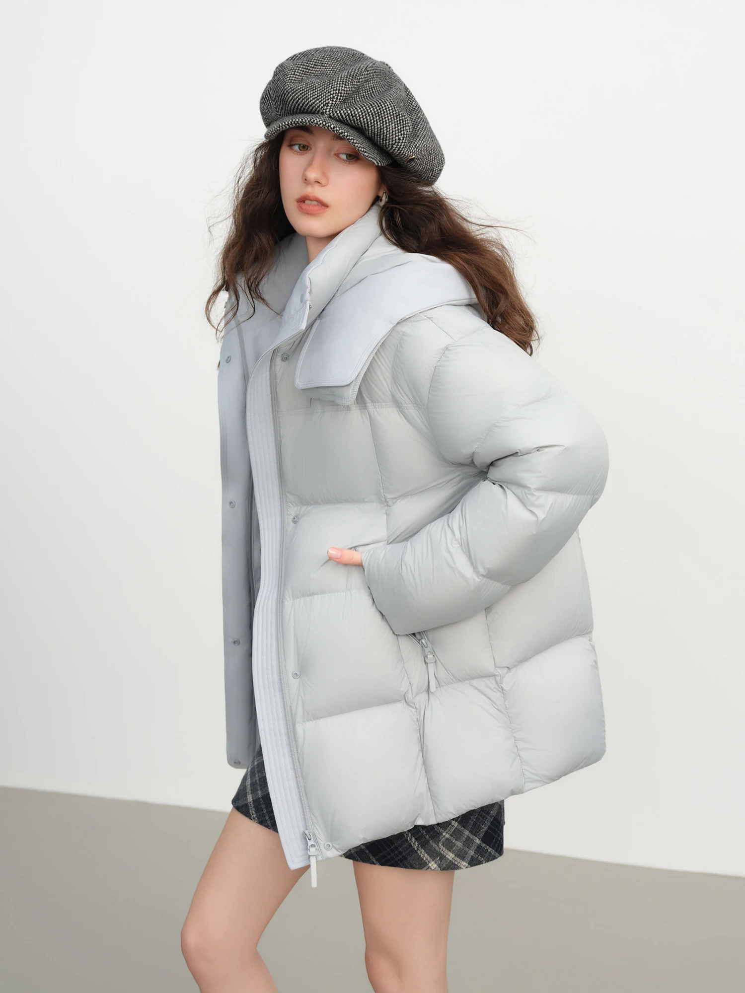 FSLE Winter 2025 Women's Oversized Puffer Jacket - Short Hooded Down Coat 90% White Duck Down Fill for Casual Comfort and Warmth