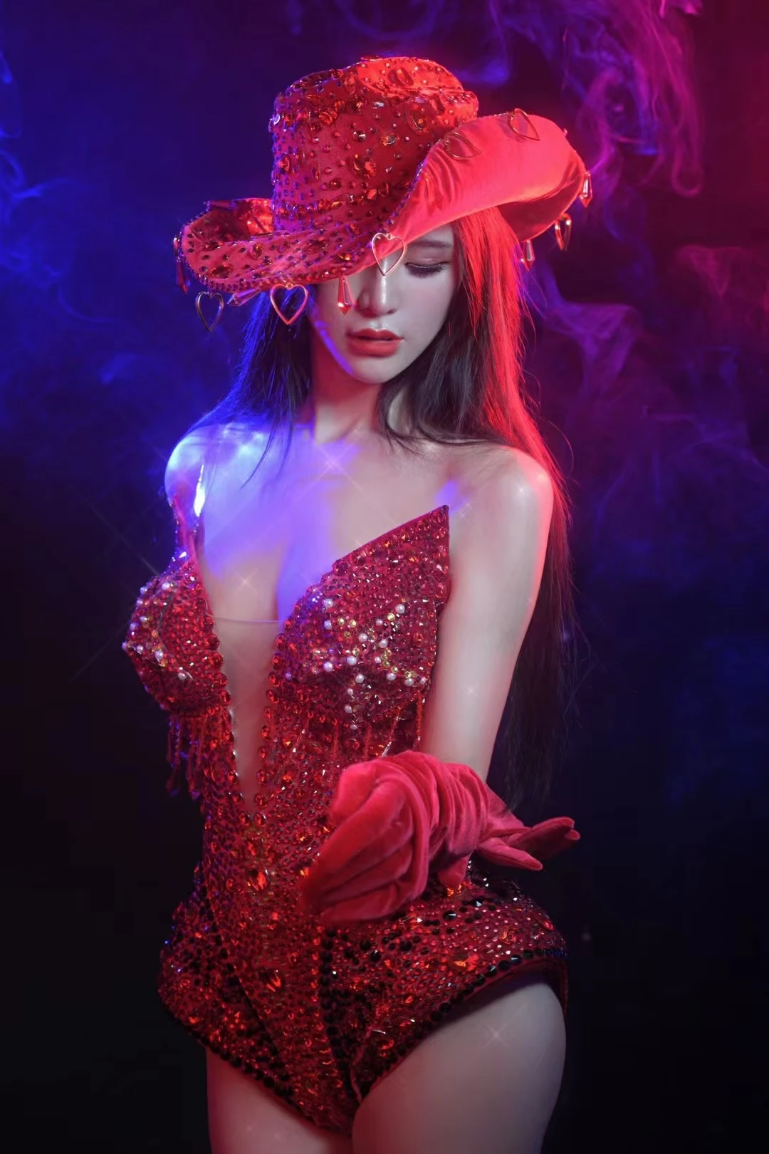 

uxury Shining Red Ctystals Women DanceJumpsuit Sexy Show Party Club Bodysuit WithGloves Drag Queen Sing Stage Performance A656