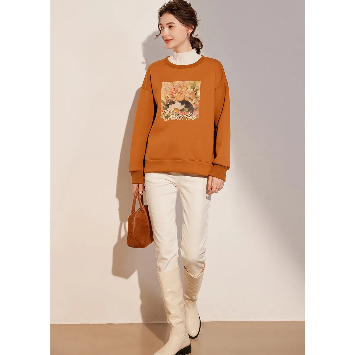 LOUIS YAO 2025 Women's Hoodie with Thick Velvet Micro Elastic Round Neck Printed and Embroidered Loose Shoulder Sleeves