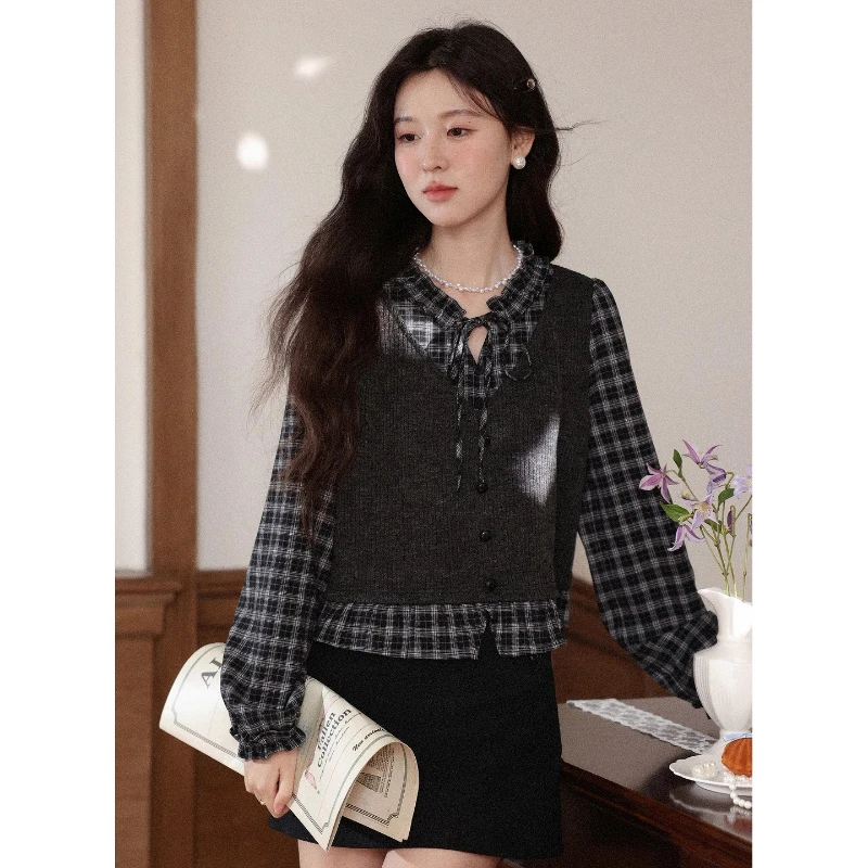 

ALXNAN Plaid Pullover Fake Two-piece Patchwork Ruffled Trim Buttons Loose Woman's Pullover New Artistic Long Sleeve Tops L59026