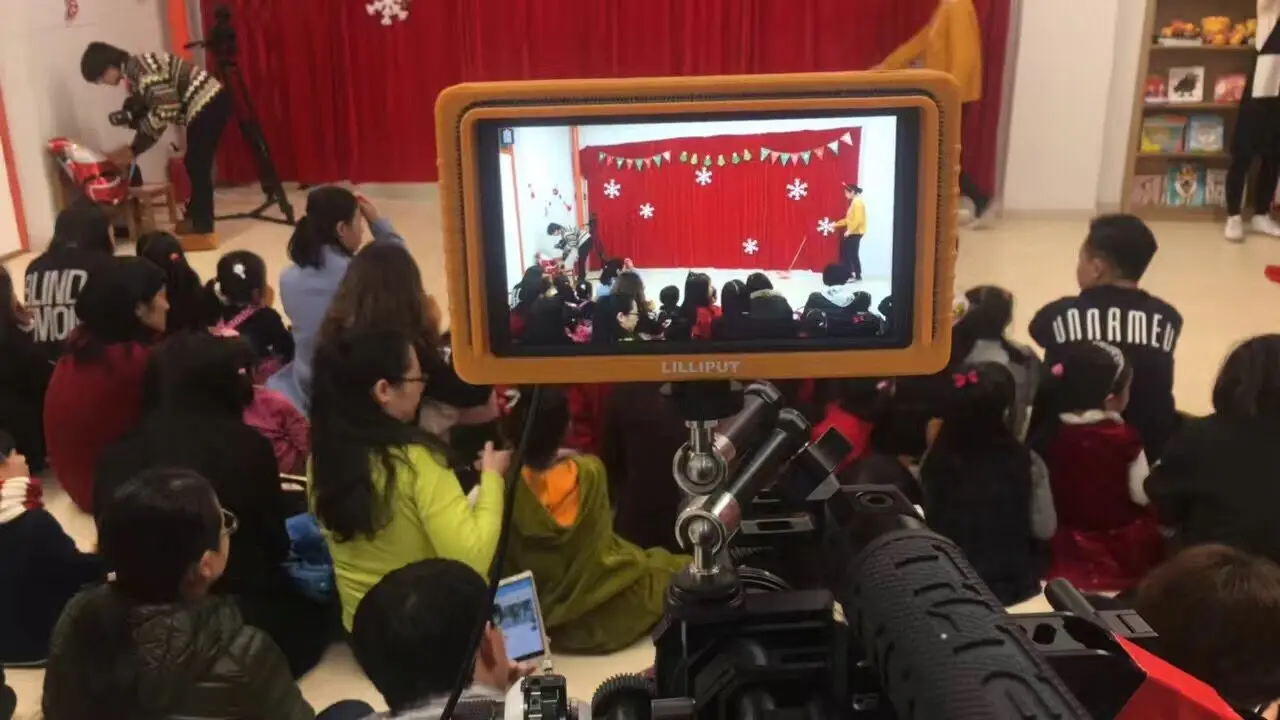 กล้อง Field Monitor โลหะ 5.5 นิ้วกล้อง HD SDI HDMI Video Monitor พร้อม SDI เป็น HDMI Cross Conversion Function