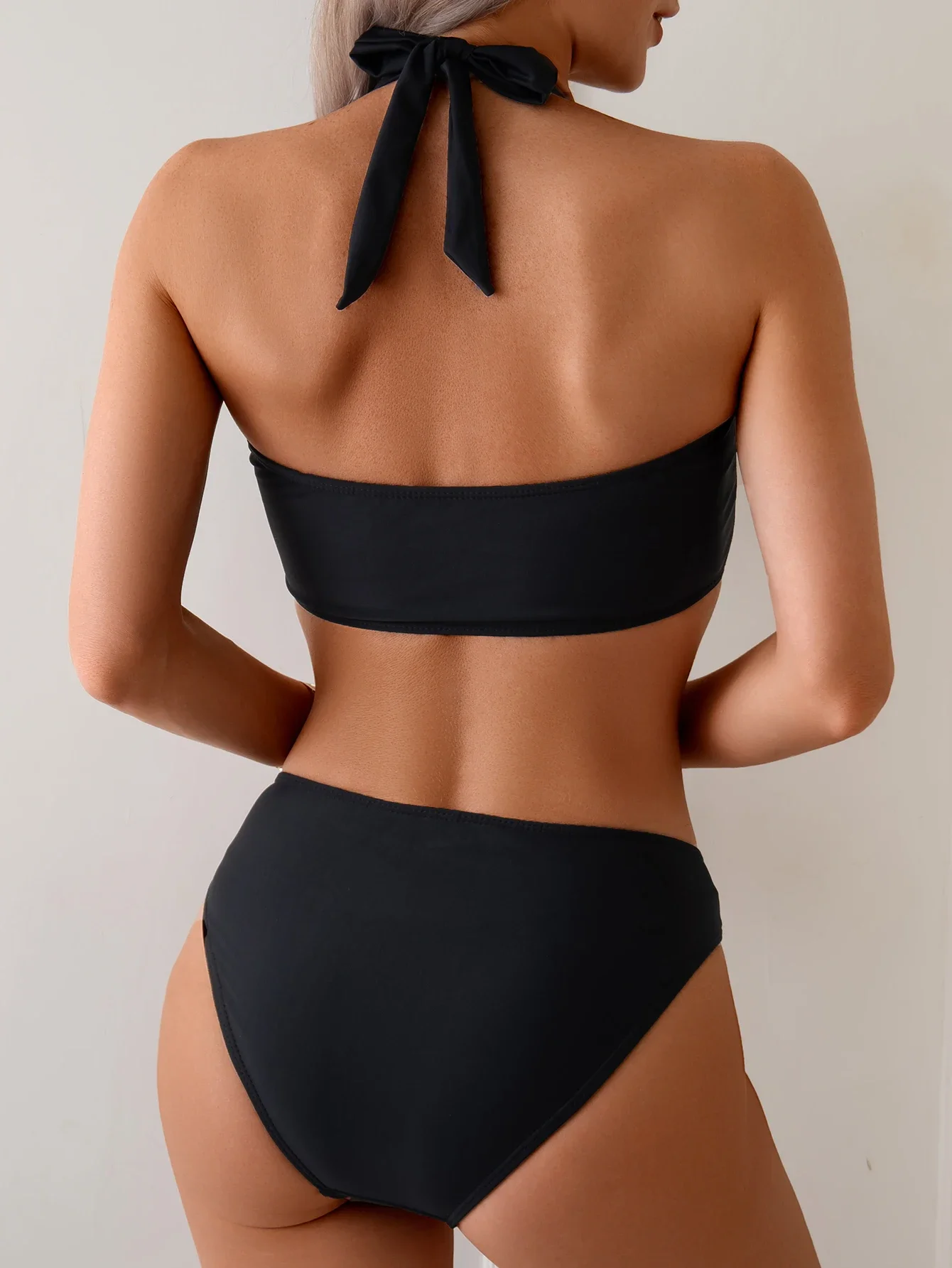 Seksowny czarny strój kąpielowy dla kobiet Halter Metal Designer Bikini Set 2025 Summer Push Up Beach Bathing Suit High Waist Swimsuit Biquini