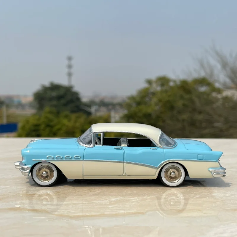 1:43 Scale Model Diecast Alloy 1956 Classic Retro Car Metal Toys Vintage Vehicle Gifts Fans Collection Display Decoration Adults