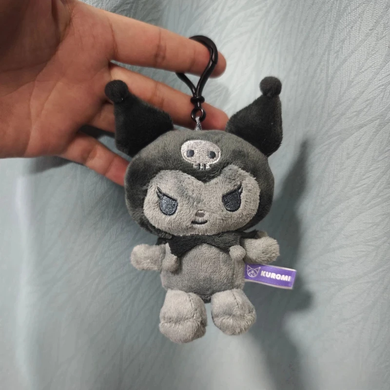 카본 블랙 시리즈 쿠로미 멜로디 플러시 펜던트 만화 인형 주변 플러시 키체인 백팩 장식 펜던트 창의적인 선물