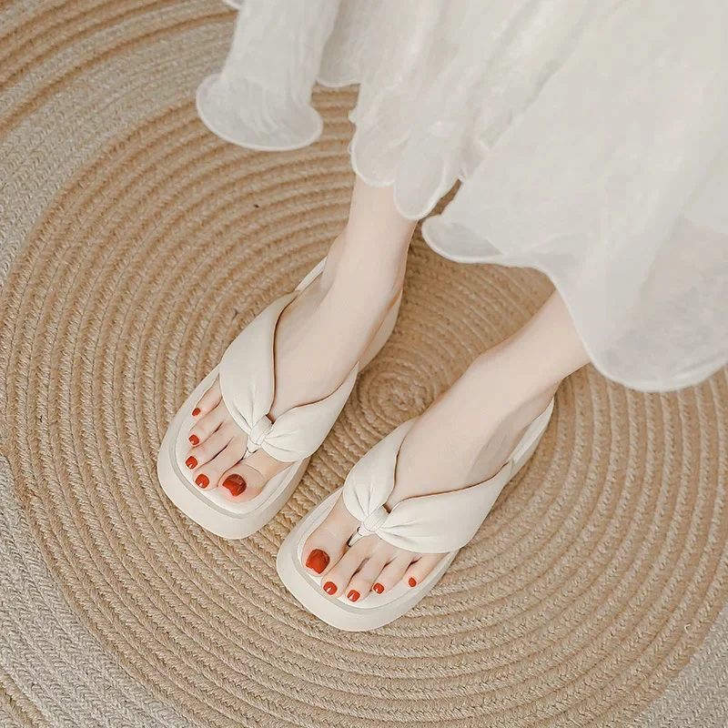 

Platform Flip-flops 2025 Summer Flip-flops with Slip-on Sponge Bottoms