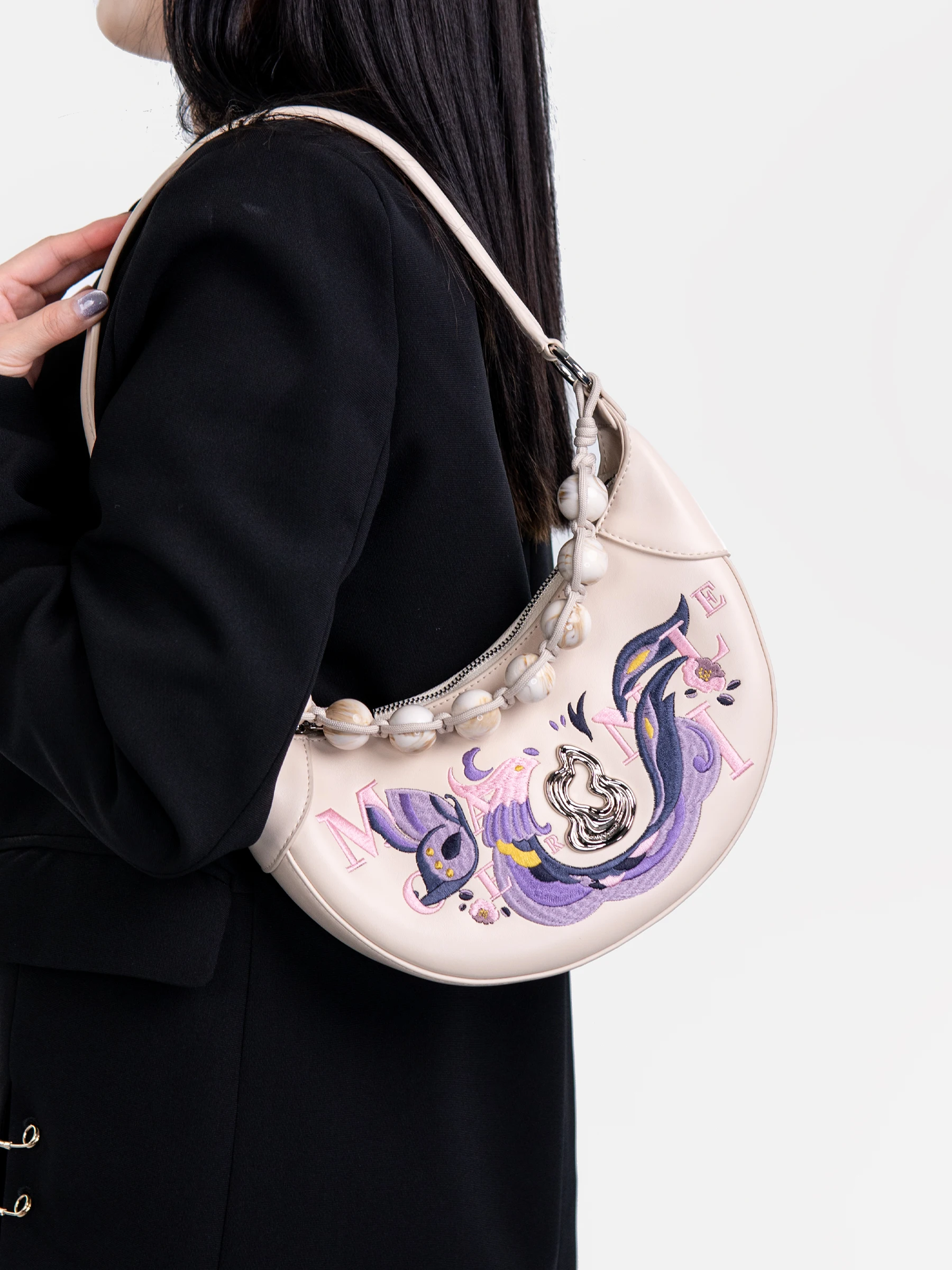 

Chinese Style Underarm Bag Women 2025 New Niche Original New Chinese Embroidery Crescent Foreign Style Shoulder Bag for Women