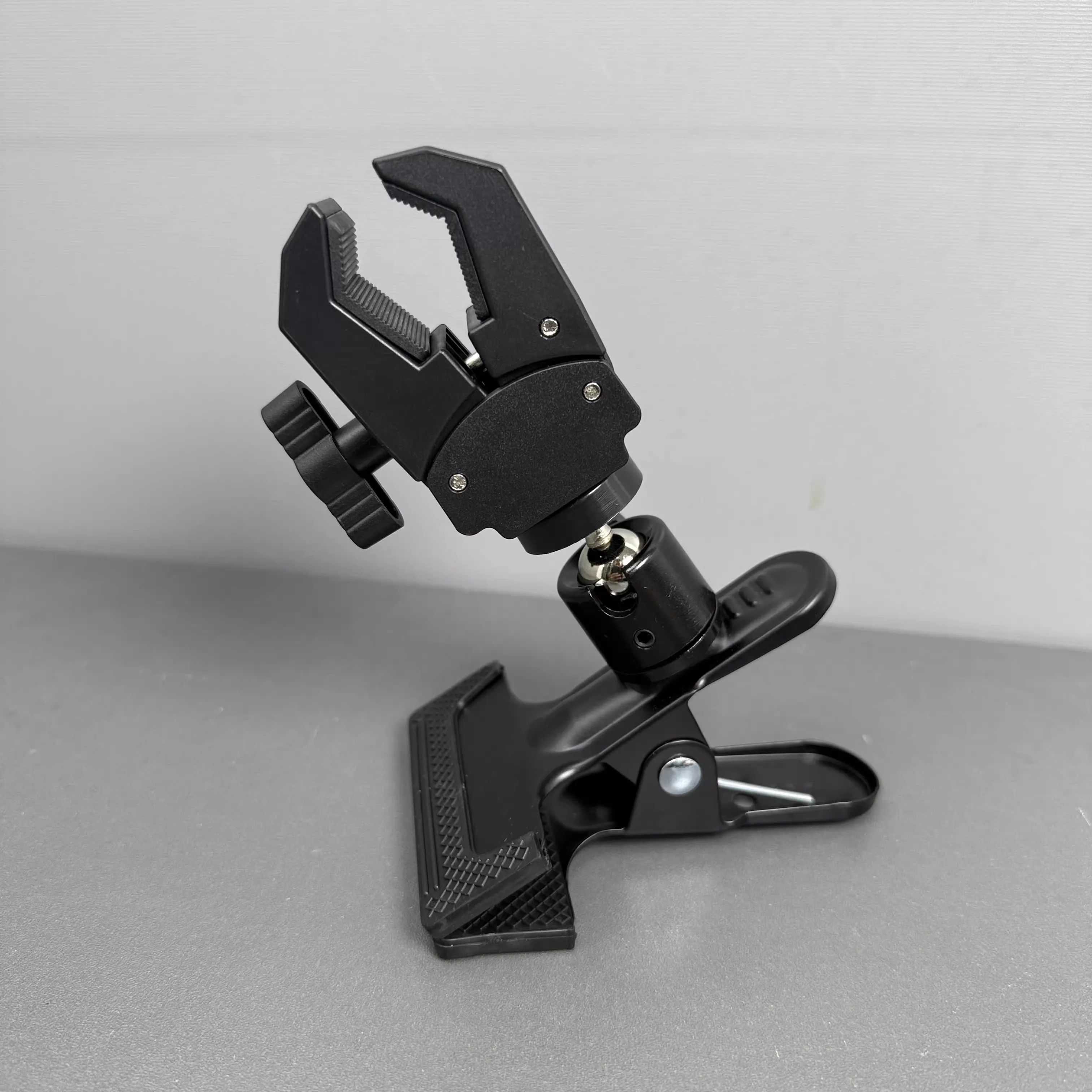 Metall-Clip-Stativ für Live-Streaming, 360-Grad-Gimbal-Handyhalterung, Taschenlampenhalter, Powerbank-Unterstützung