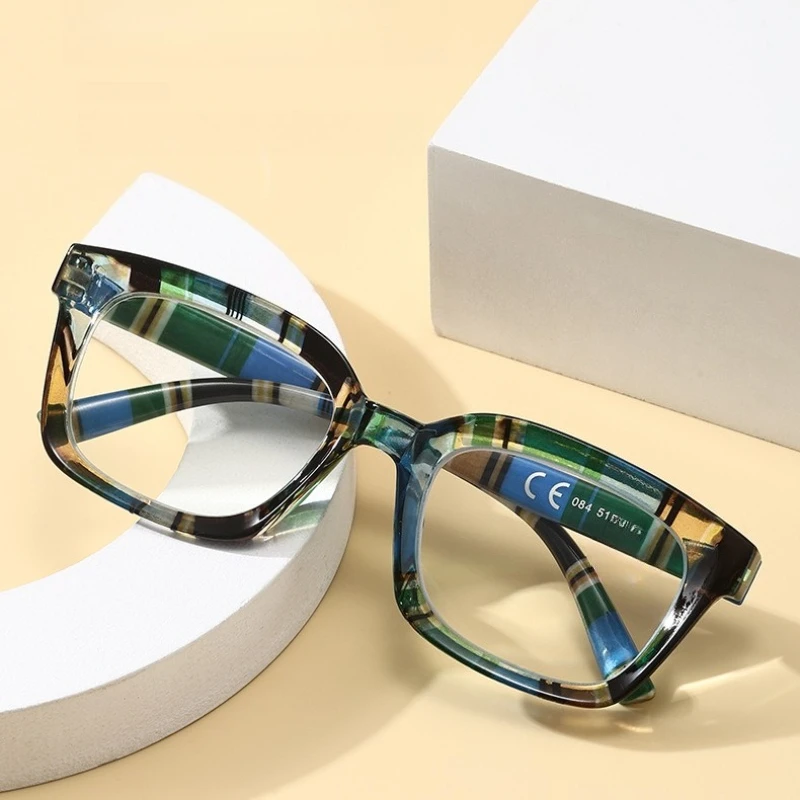 Unisex Fashionable Square Multifocal Glasses Classic Casual Reading Glasses Fashionable Striped-Frame Glasses for Farsightedness