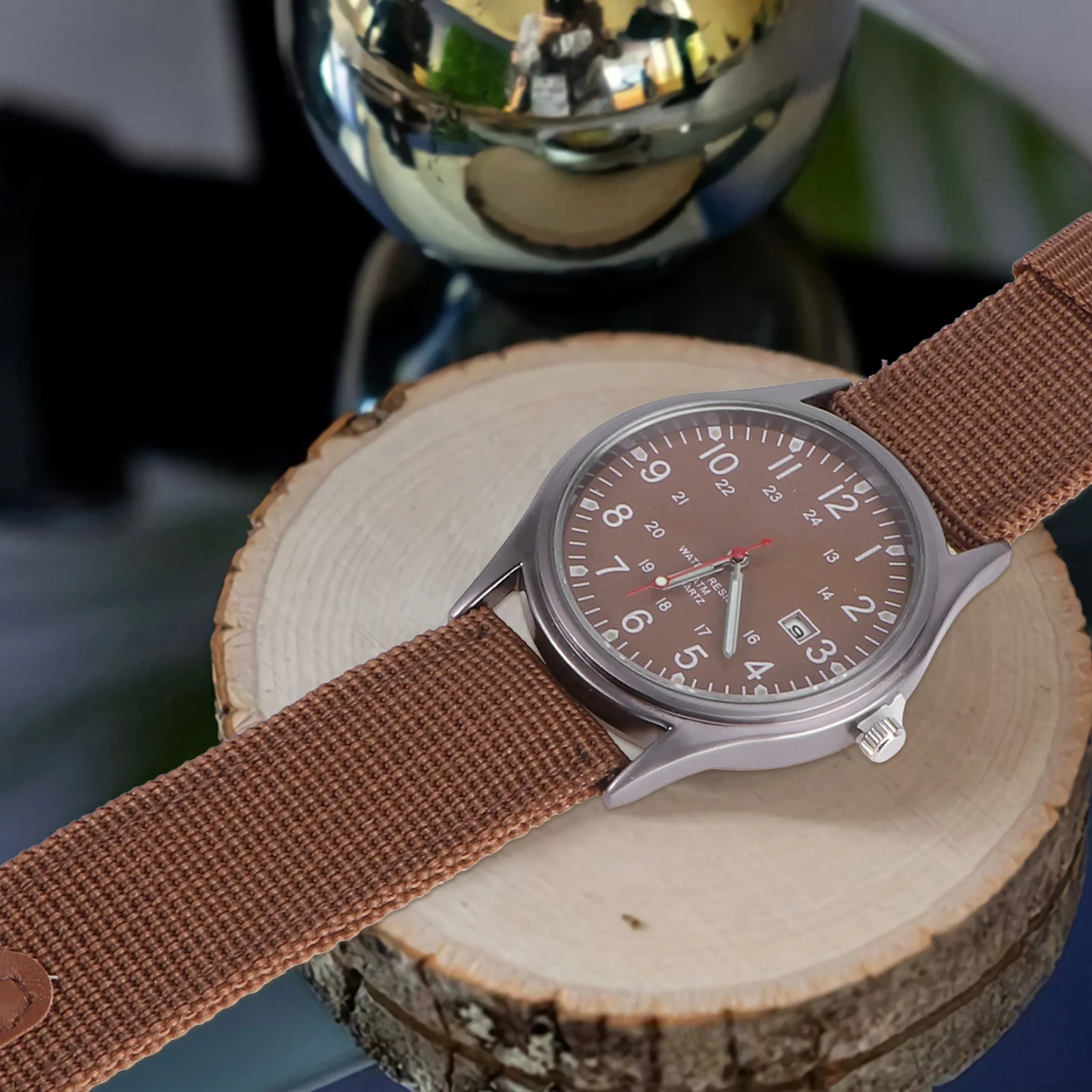 

1Pcs Men Quartz Watch with Calendar Function Brown Canvas Strap Luxury Simple Design Waterproof Wristwatch for Daily Business