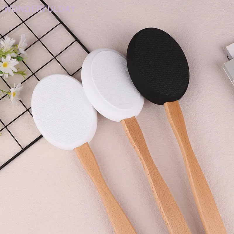 New Multi-Function Lotion Sunscreen Ointment Applicator Silicone Long Handle Body Cleaner Shower Brush Sunscreen Back Applicator