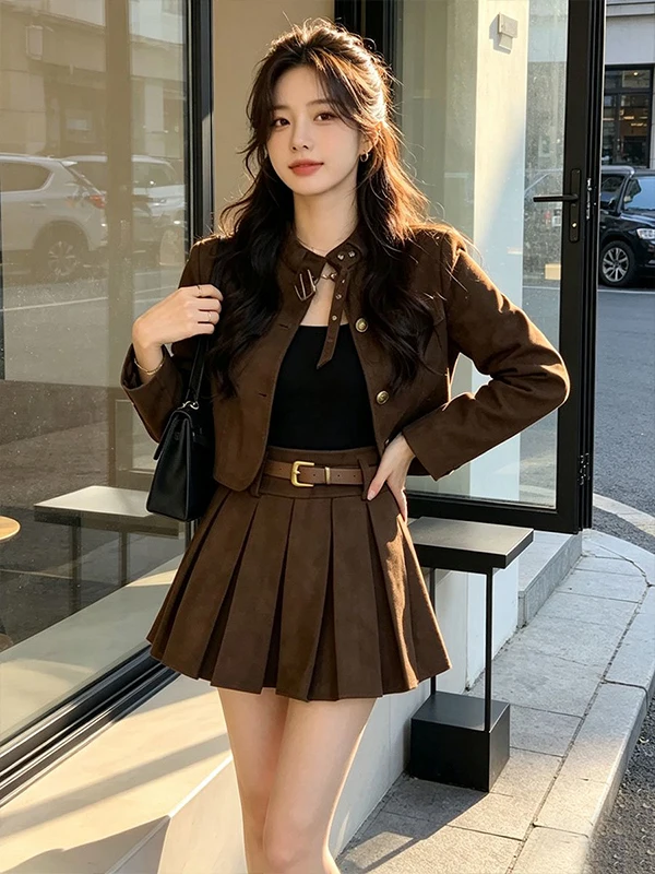 Fashionable Short Coat And Pleated Skirt Set Women's Autumn 2026 Slimming Ensemble High Waist Loose Fit Casual Style