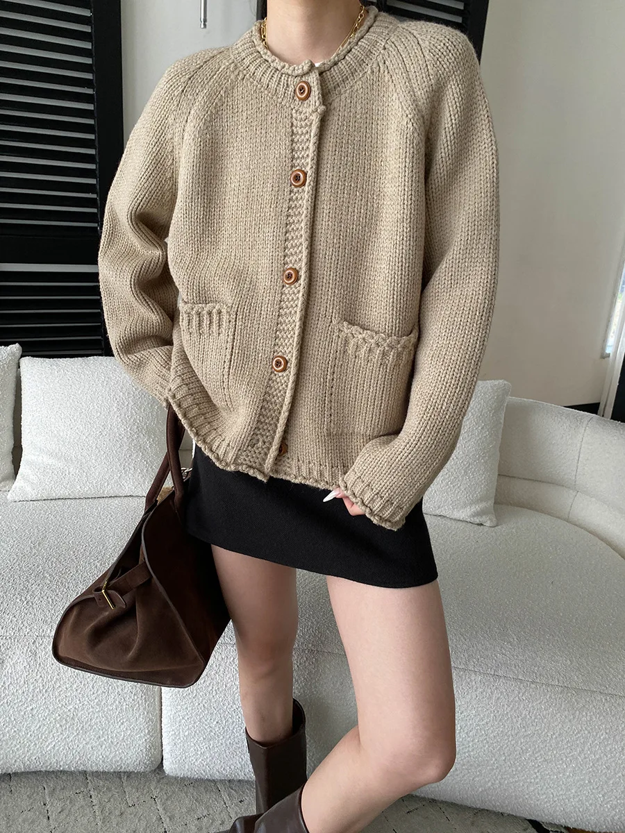 

Женский повседневный однотонный вязаный кардиган с рукавами реглан в стиле ретро с закрученными краями и толстыми стержнями