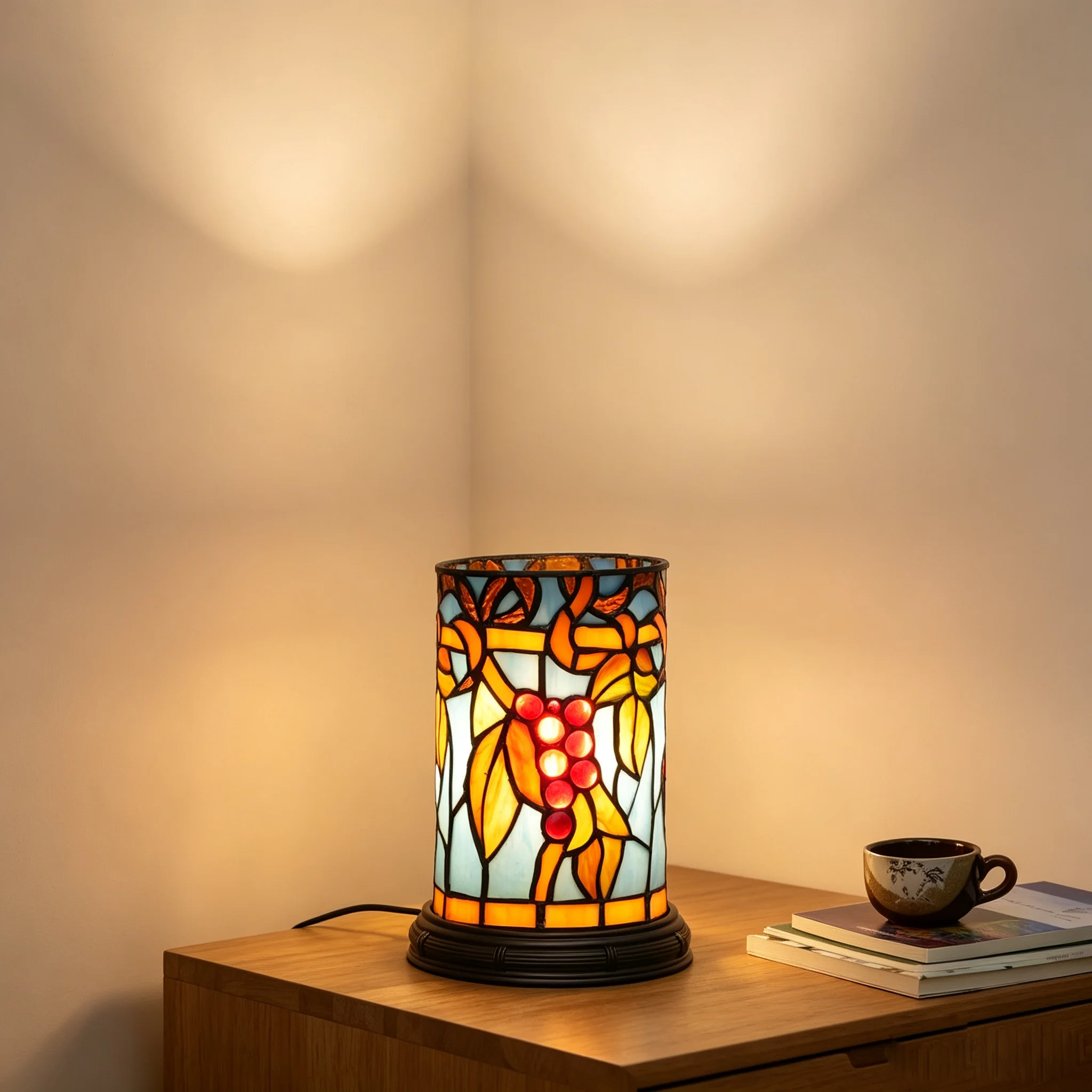 Vintage Classic Tiffany Stained Glass Grape Pattern Bedside Bedroom Living Room Home Decor Table Lamp Creative night light