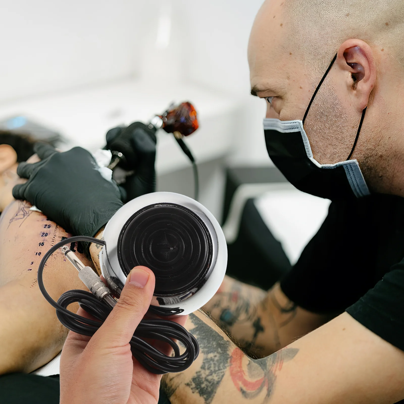 

Tattoo Foot Pedal Round Stainless Steel Soft Wire For Machine Supply Kit Stable Current Output Wide Compatibility Tattoo