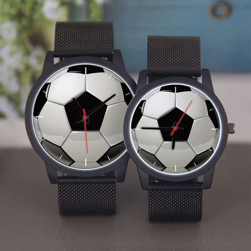 Football Soccer Design Fans Silver Man watch Universal for Men Women Watches Souvenir Bracelet Gift Belt Black Rose Gold