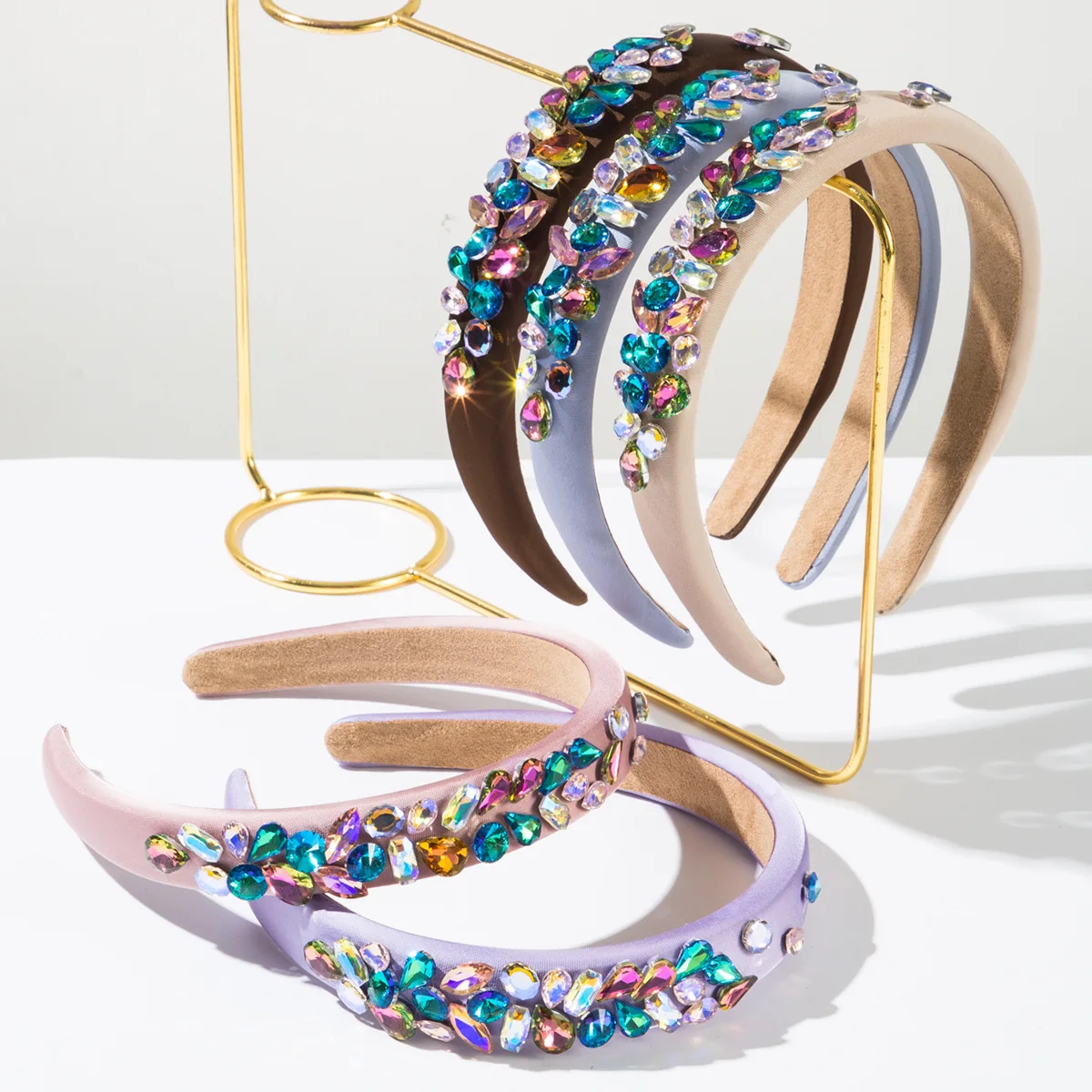 

Vibrant Teardrop Crystal Headband Rainbow Reflective Rhinestone Hairband Aesthetic Pastel Prom Party Hairpiece Ornament