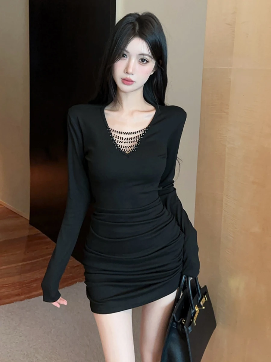 

Сексуальная вязаная юбка с V-образным вырезом, длинными рукавами, ажурным узором, цепочками и эффектом утягивания талии для женщин