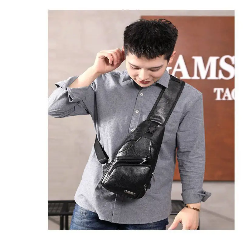 Men's Crossbody Bags Men's USB Chest Bag Designer Messenger bag Leather Shoulder Bags Diagonal Package Back Pack Travel New