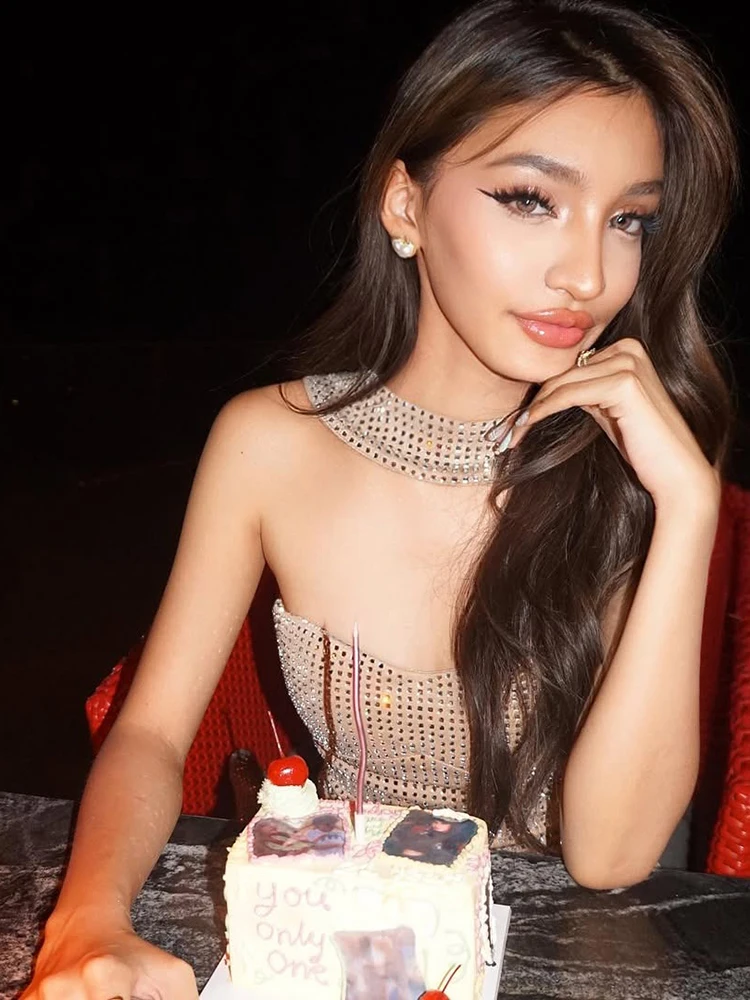 니버 슬래시 목 원피스 여성 클래식 우아한 민소매 생일 파티 연회 복숭아 엉덩이 섹시한 라인스톤 백리스 바디 콘