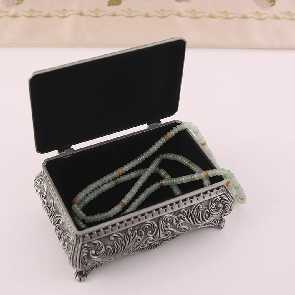 

Elegant Jewelry Box Vintage Metal Trinket Case Small Silver Alloy Storage for Rings Earrings Lipstick Collectibles Travel