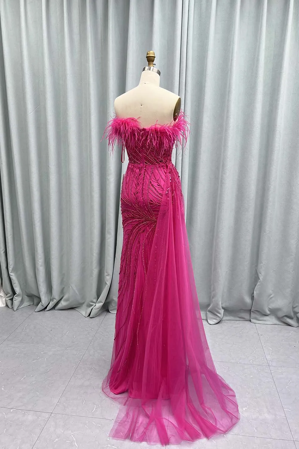 YQLNNE Fuchsia Feathers Long Slit Evening Dresses Strapless Tulle Beaded Sequined Formal Evening Party Gown With Side Drape