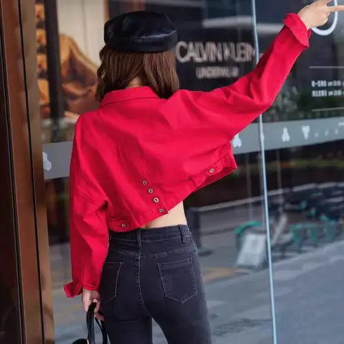 Imagen 2 del producto Primavera otoño nueva chaqueta vaquera mujer chaquetas vaqueras botón recortado Tops abrigo algodón prendas de vestir exteriores sueltas señora Tops Color caramelo Chic