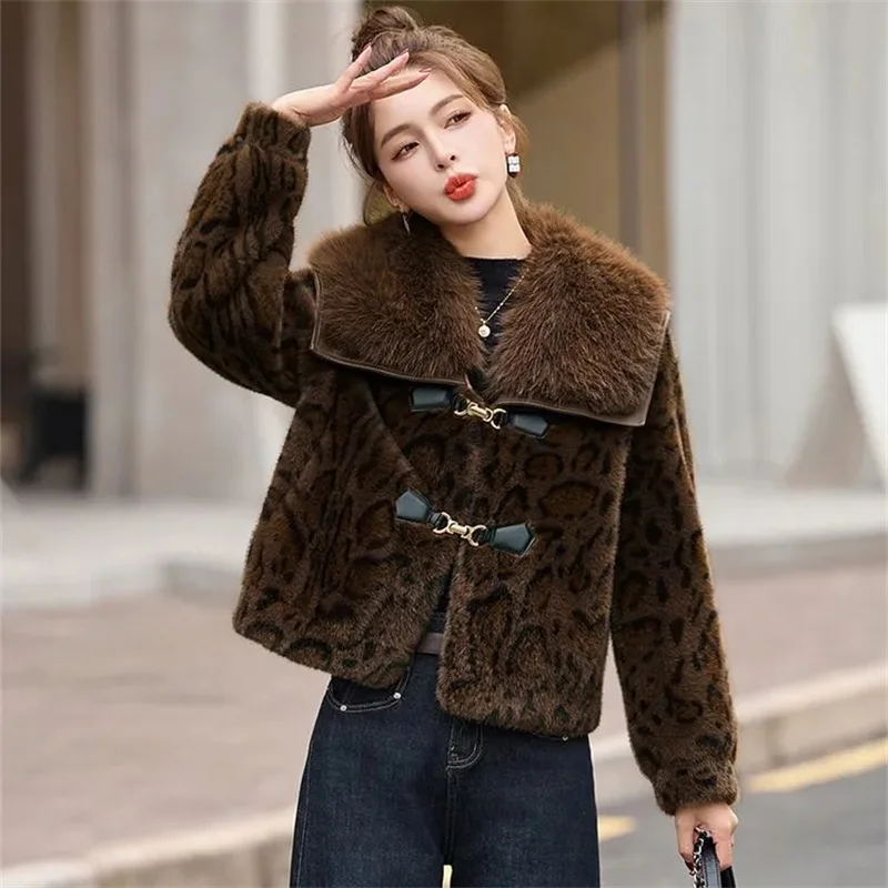 2025 Autumn Winter Wide Lapel Fox Fur Short Jacket Women's Leopard Print Faux Fur Integrated Coats Lady Loose Mink Fur Outerwear
