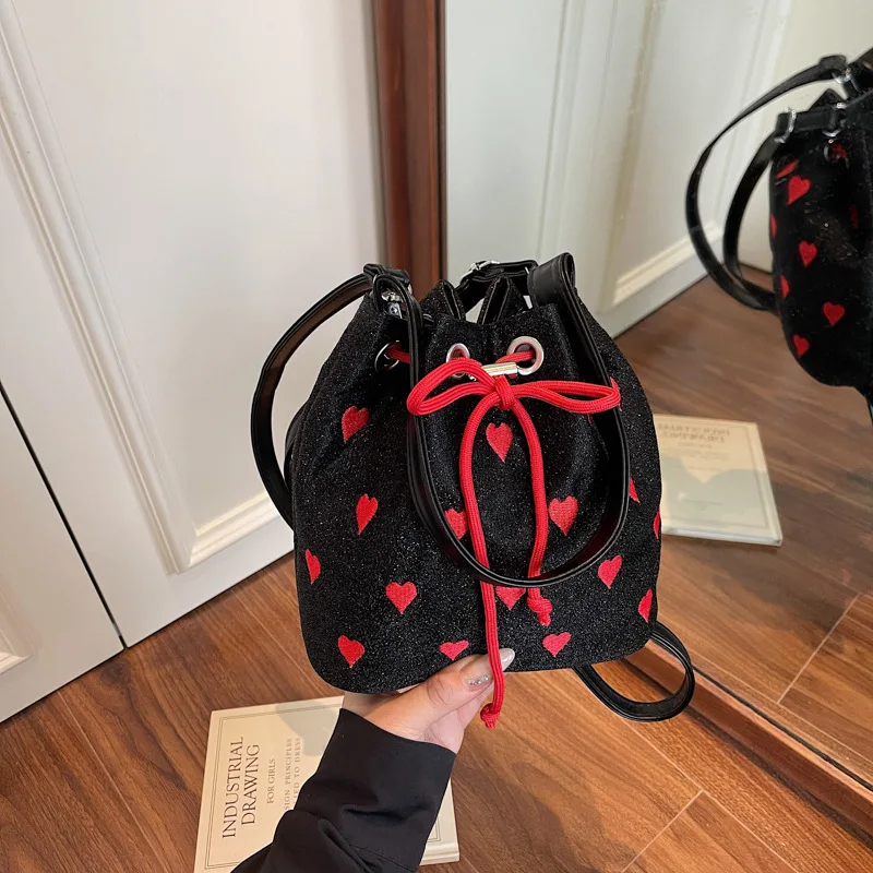 أزياء التطريز موضوع الحب دلو حقيبة، الرباط باليد، حقائب اليد حقيبة كروسبودي الألوان المتناقضة #2