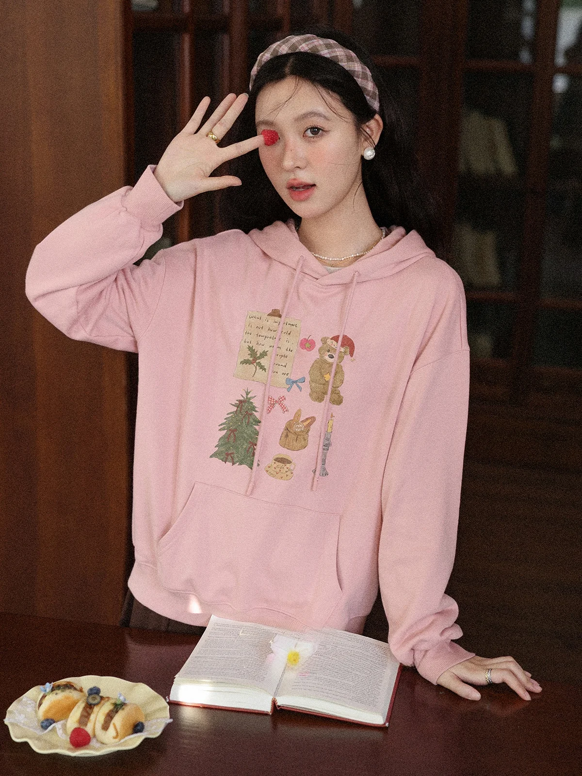 

Pink Hoodie Bear Head Design Long Sve Women's Sweatirt Creative Knot Hat Fem Autumn New Sle Age Reduction