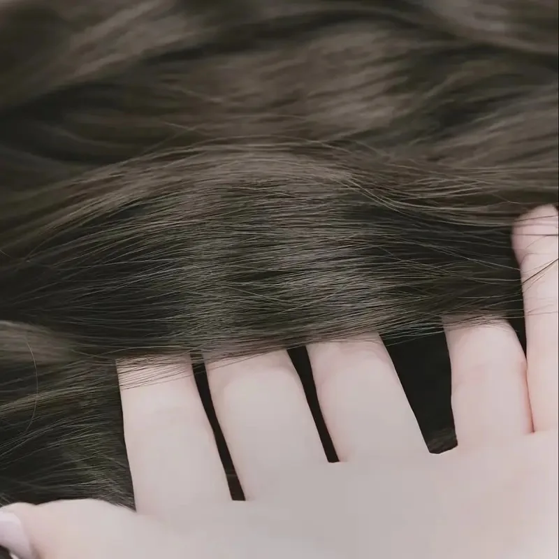 Short-haired Woman's Age-defying Full-head Wig Long Straight Hair With Layers Natural Mid-length Shoulder-length Hair