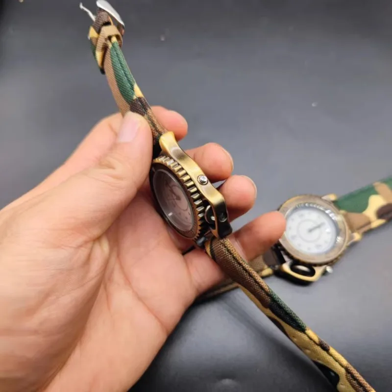 เป็นเครื่องบรรณาการให้กับนาฬิกาเรือสไตล์ทหารนาฬิกาวินเทจแบบเรืองแสงนาฬิกาควอทซ์ของผู้ชาย