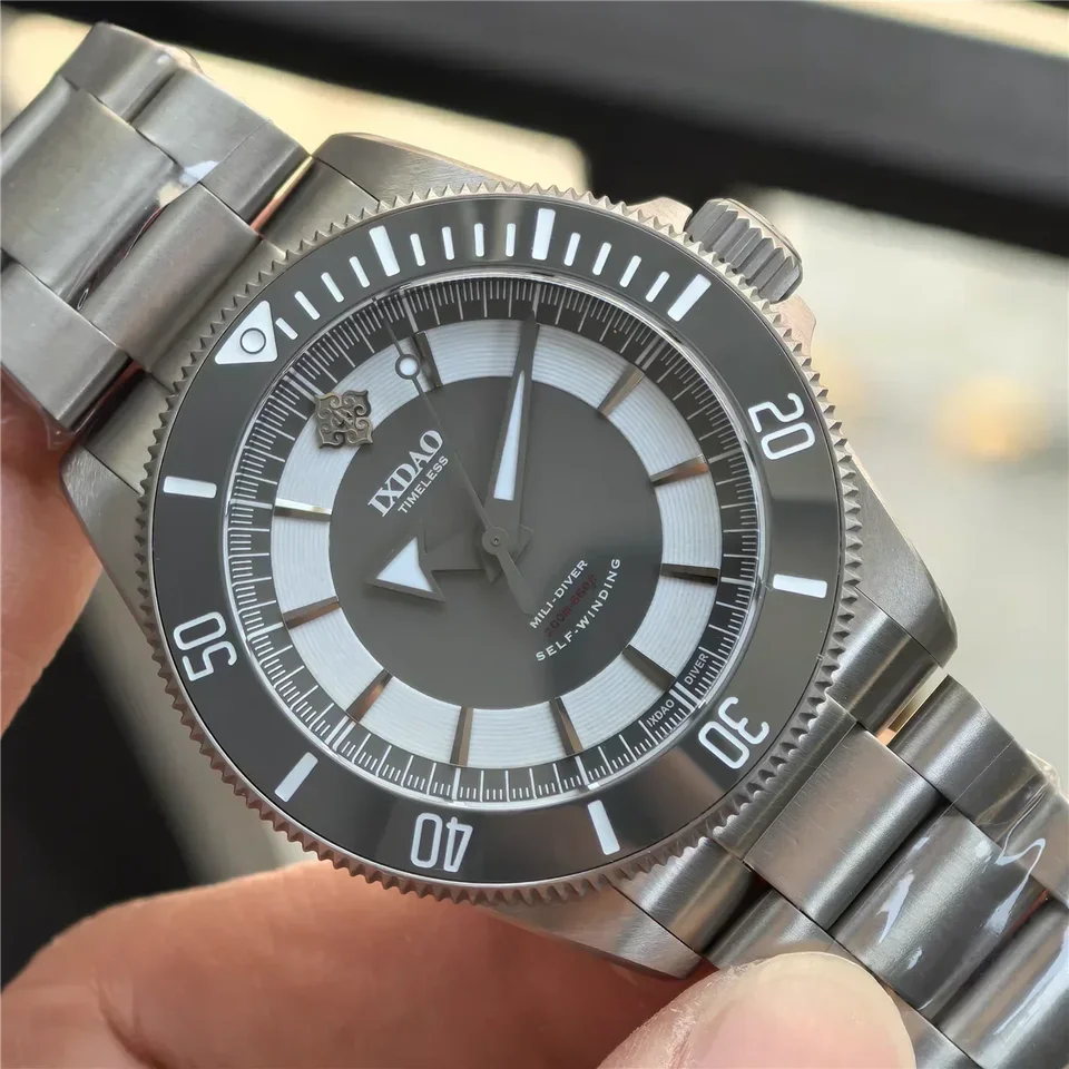 IXDAO Men's Titanium Automatic Diving Watch 20Bar Water Resistant