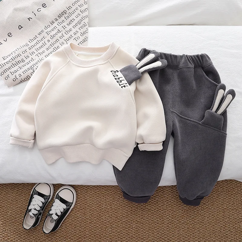 Baby and child set Winter Korean cute cartoon hoodie pants two-piece set plus cashmere warm baby boy set