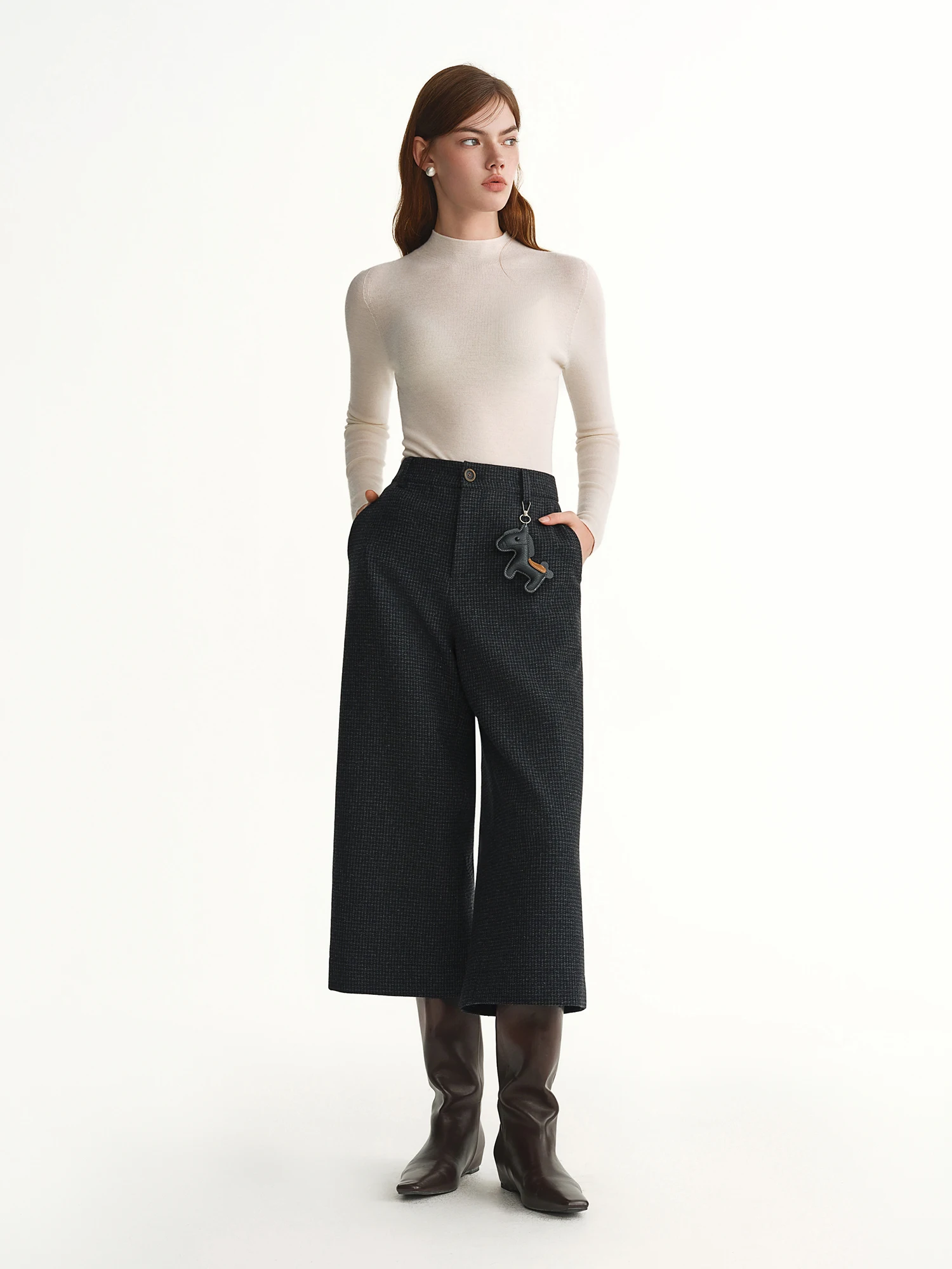 DUSHU Plus-Size Gray Wool Blend Fine Check Cropped Casual Pants 2025 Winter High-Waisted Calf-length Straight British Style