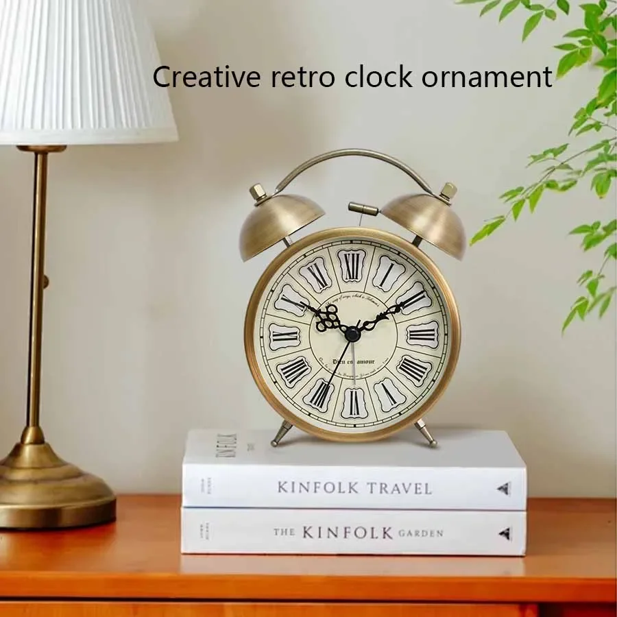 4.5-Inch Vintage Electroplated Metal Alarm Clock, Loud Ringing Alarm Clock, Clock Face with Backlight, Home Bedside Ornament