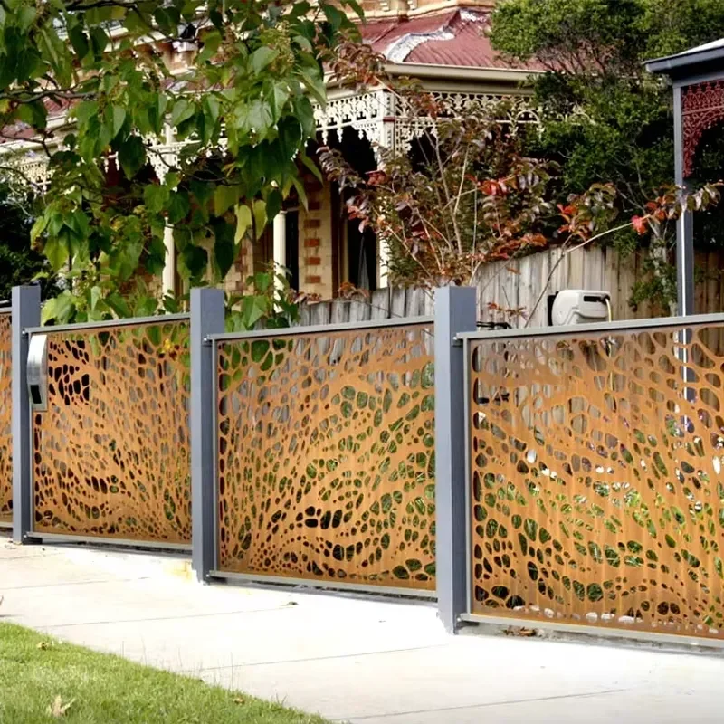 Cheap Metal Garden Screen Fencing Trellis Panels Courtyard Decorative Farm Used Garden Fences for Sale 3D Modelling Included