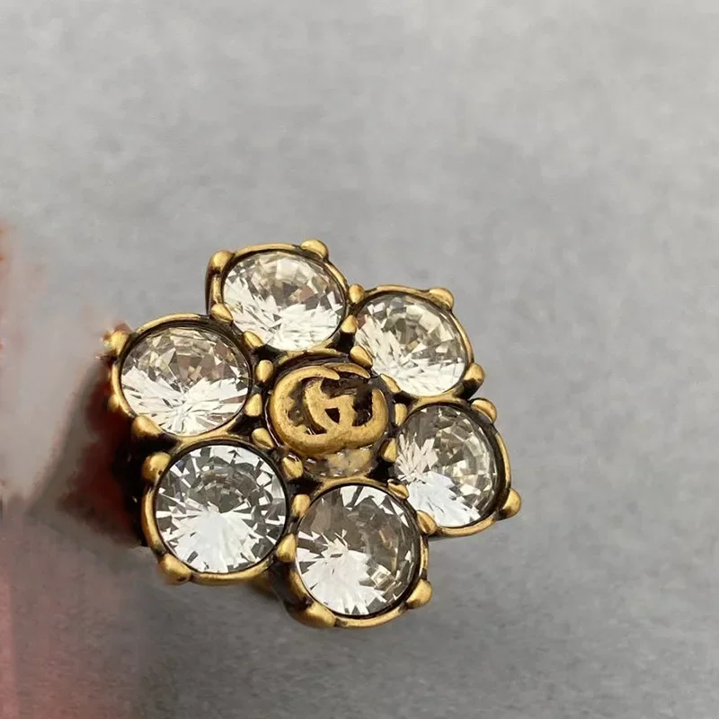 

Retro Crystal Flower Letter Ring for Women Retro Crystal Fashion Versatile Retro Vintage Vintage Used Ring